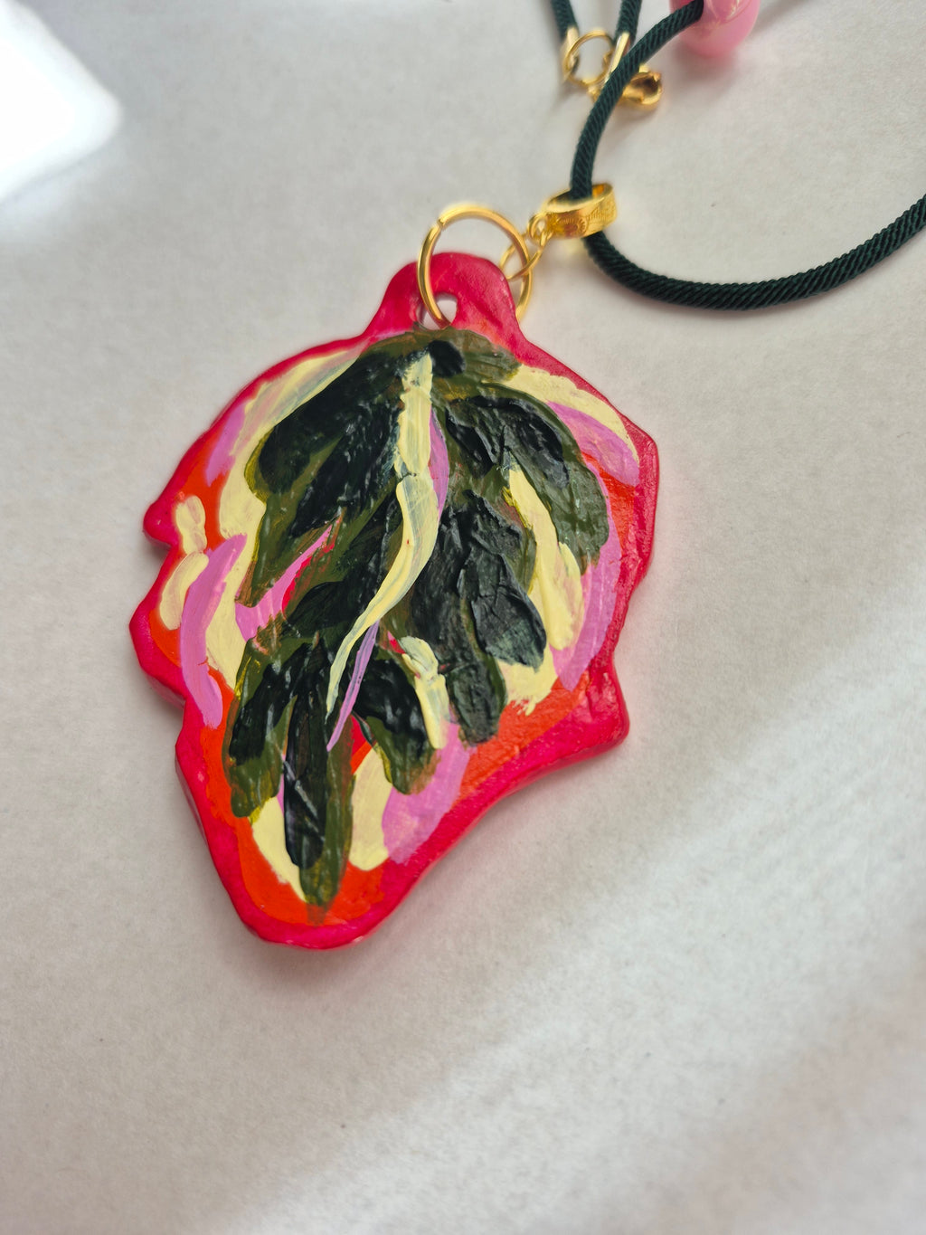 Collar hoja colores